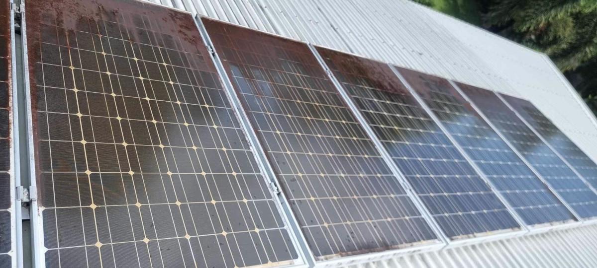 solar-panel-clean-in-clifton-beach-1-medium